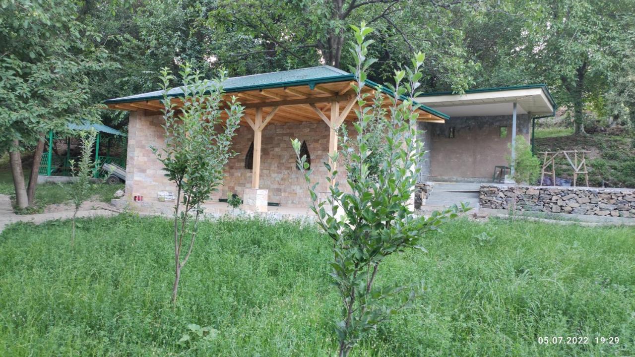 Hayat Guesthouse Nuratau Mountains Yukary-Ukhum Eksteriør billede