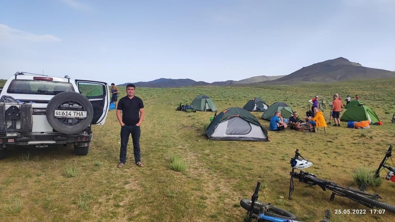 Hayat Guesthouse Nuratau Mountains Yukary-Ukhum Eksteriør billede