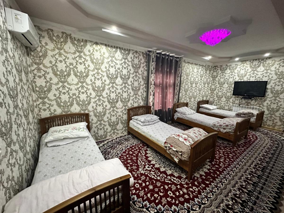 Hayat Guesthouse Nuratau Mountains Yukary-Ukhum Eksteriør billede