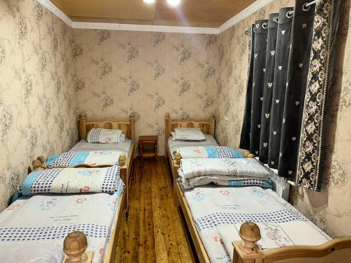 Hayat Guesthouse Nuratau Mountains Yukary-Ukhum Eksteriør billede
